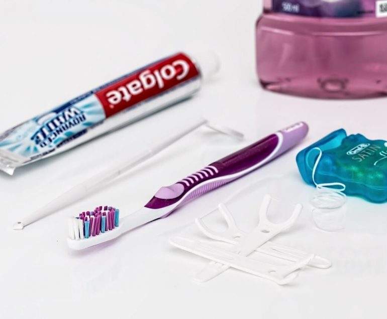 10 mýtů o zubech - Dentistico zubaři Praha